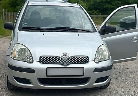 Toyota Yaris 1.0