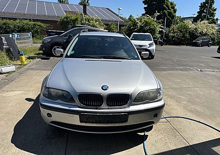 BMW 318i 318 touring PDC/KLIMA/TÜV 11/2026