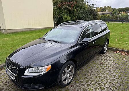Volvo V70 gebraucht kaufen Volvo V70 Kombi Summum, PDC