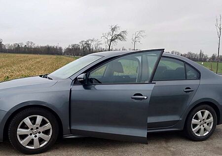 VW Jetta Volkswagen 2011