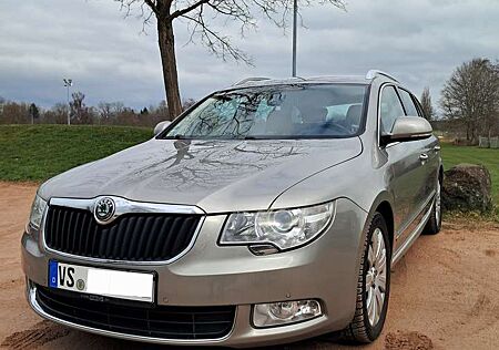 Skoda Superb Combi 2.0 TDI DSG Elegance