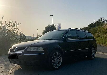 VW Passat Variant Volkswagen 2.8 V6 4Motion Highline