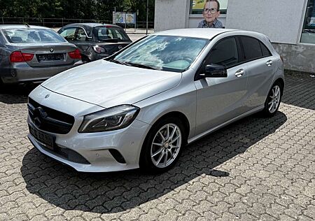 Mercedes-Benz A 180 A-Klasse Automatik LED Kamera Navi Tempoma