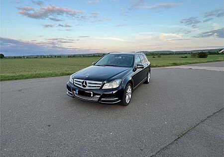 Mercedes-Benz C 220 T CDI DPF (BlueEFFICIENCY) 7G-TRONIC Avantga