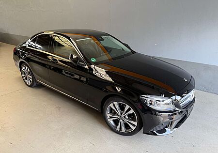 Mercedes-Benz C 200 d 9G-TRONIC Avantgarde LED Distronic Comand Memor