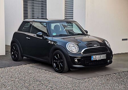Mini ONE Navi/HarmanKardon HiFi/Klimaauto./Kettensp. neu