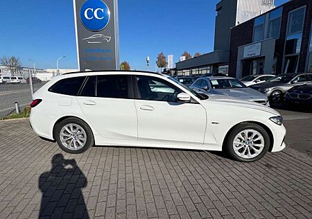 BMW 330 e Advantage Touring ACC+Sensatec+Assistant