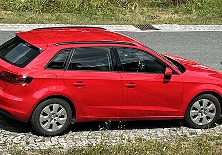 Audi A3 Sportback 1.2 Attraktion V8