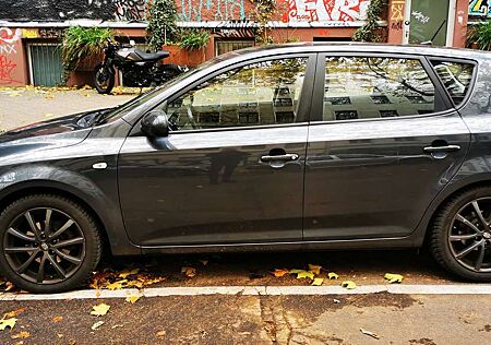 Kia Cee'd Ceed / Ceed 1.4 CVVT Edition 7