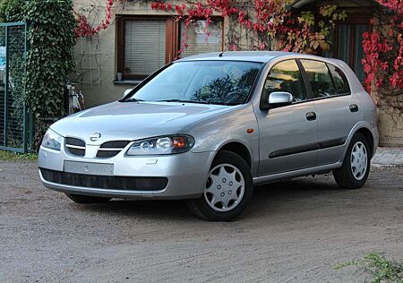 Nissan Almera *TÜV 05/2027*