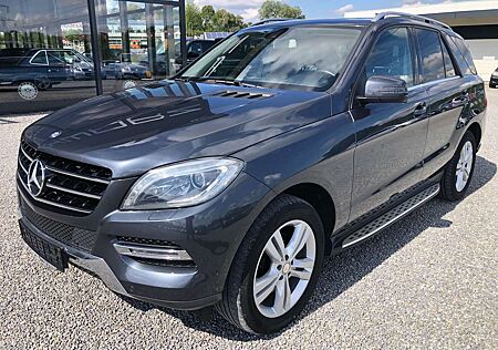 Mercedes-Benz ML 350 BlueTEC 4MATIC*AHK*Bi-Xenon*COMAND*Sport-Paket*