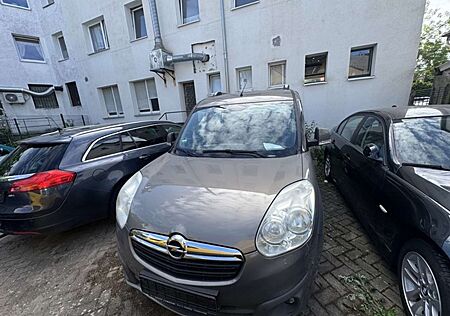 Opel Combo 1.6CDTI Selection 7Sitzer Klima 1.Hand PDC