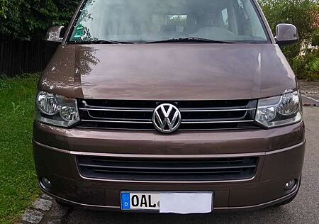 VW T5 Multivan Volkswagen Transporter T5 TDI (BiTDI) Highline