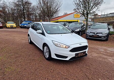 Ford Focus Lim*TopZustnd*58TKm*Klima*SHZ*BFS*Garantie