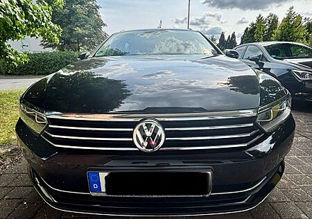 VW Passat Variant Volkswagen 2.0 TDI SCR DSG Highline