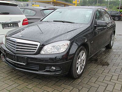 Mercedes-Benz C 180 CGI BlueEfficiency