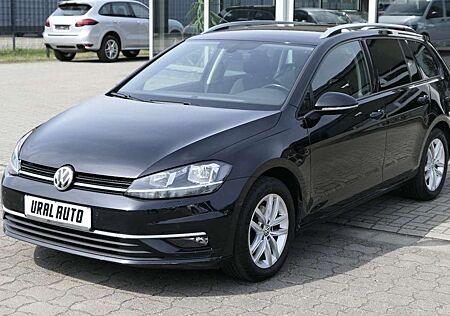 VW Golf Volkswagen VII Comfortline /Start-Stopp/Navi/AHK/Euro6