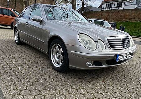 Mercedes-Benz E 220 T CDI Classic