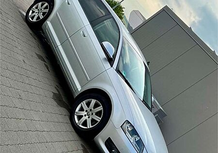 Audi A3 1.9 TDI DPF S tronic Ambition