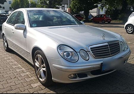 Mercedes-Benz E 200 Kompressor Automatik Classic