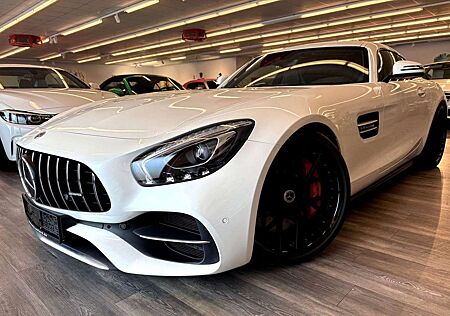 Mercedes-Benz AMG GT Designo mit AMG Racing Kit Mega Optik