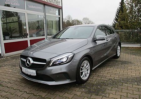 Mercedes-Benz A 180 +Panorama+LED+Gepflegt