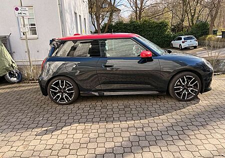 Mini Cooper SE John Cooper Works Trim