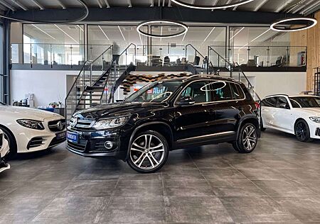 VW Tiguan Volkswagen Sport & Style 4Motion *NAVI*AHK*XENON*RFK