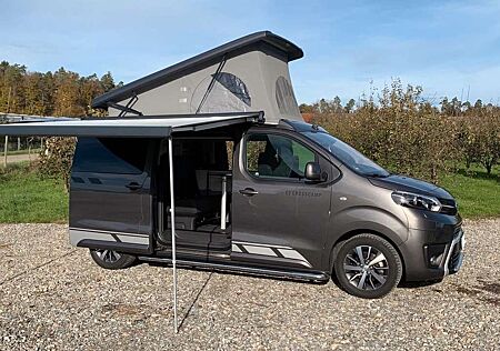 Toyota Pro Ace Proace Proace 2,0-l-D-4D L1 (8-Si.) Autm. Verso Team Deut