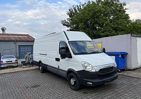 Iveco Daily 35 S 15 Camper Van Projekt