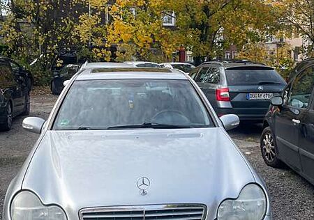 Mercedes-Benz C 180 Elegance