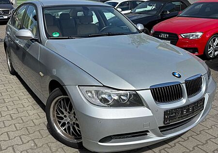 BMW 318 i Limousine AUTOMATIK TÜV LEDER