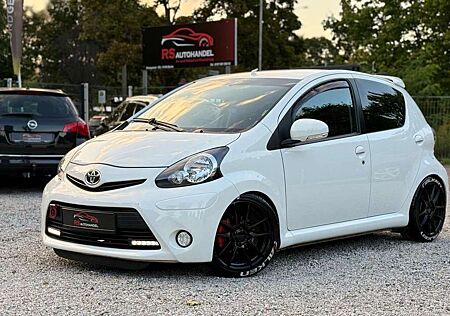 Toyota Aygo Cool Go mit umfangreichem Tuning Vollausstattung