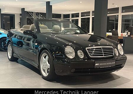 Mercedes-Benz CLK 200 AMG PAKET/SERVICE NEU/2 HAND