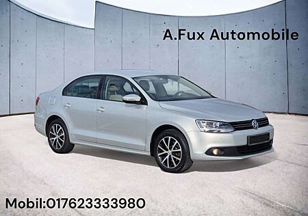 VW Jetta Volkswagen VI Comfortline Navi Leder SHZ PDC Keyless