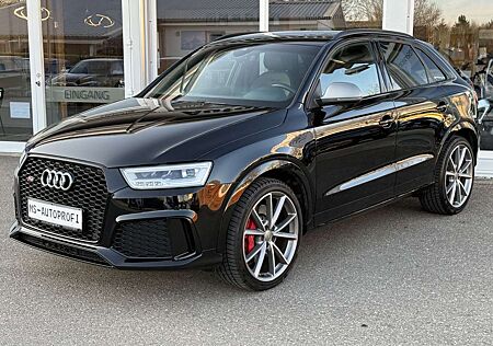 Audi Q3 RS 2.5 TFSI S tronic quattro perf. Pano Leder