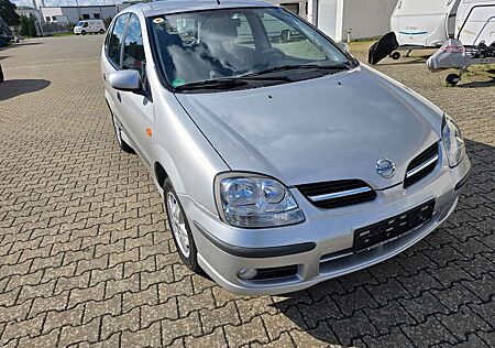 Nissan Almera Tino Acenta plus