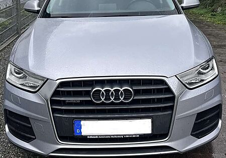 Audi Q3 2.0 TDI quattro AHK / Standheizung