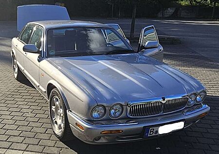 Jaguar XJ8 4.0 Sovereign V8