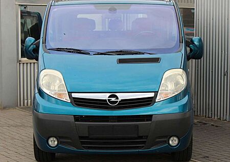 Opel Vivaro Combi L1H1 2,5 CDTI 2,9t DPF Tecshift
