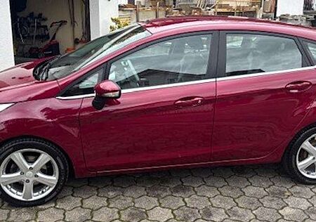 Ford Fiesta 5-Türer 1.6 Ti-VCT Titanium