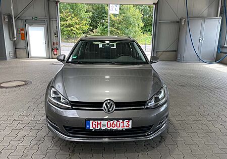 VW Golf Variant Volkswagen Highline BMT