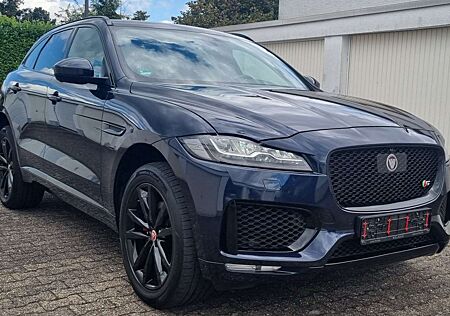 Jaguar F-Pace 30d AWD First Edition Aut. * LED * Leder* v. CP.*