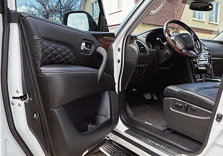 Infiniti QX80