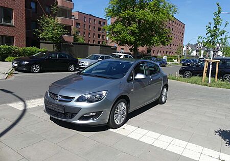 Opel Astra Fließheck 5-Türer 1.4 Turbo Selection