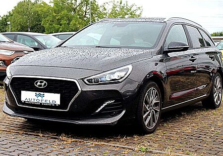 Hyundai i30 1.4 T-GDI Premium/VOLLSHEFT/LED/PANO/NAVI/F1