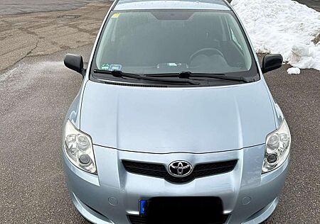 Toyota Auris 1.6 VVT-iTeam