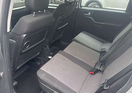 Opel Meriva 1.6 Enjoy