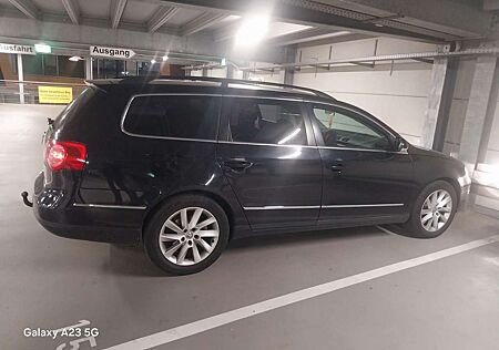 VW Passat Volkswagen 2.0 TDI 4Motion Individual Chrom dunkel