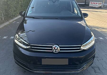 VW Touran Volkswagen 2.0 TDI SCR (BlueMotion Technology) DSG Highline